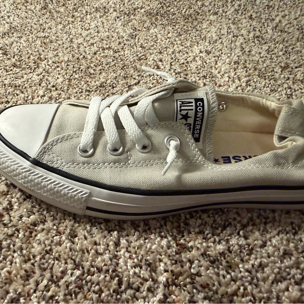 Converse women’s Canvas Low-Top Sneakers in Light Beige. Never worn. - Picture 5 of 7